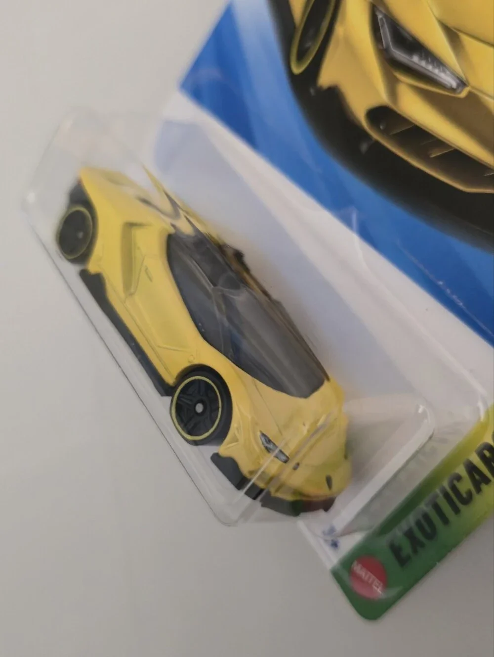 Hot Wheels 2026 `16 Lamborghini Centenario Roadster / Cabriolet Decapotable